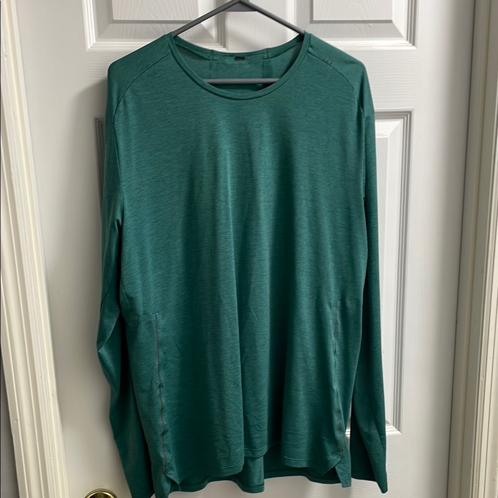Lulu lemon Men's Green Long Sleeve Shirt